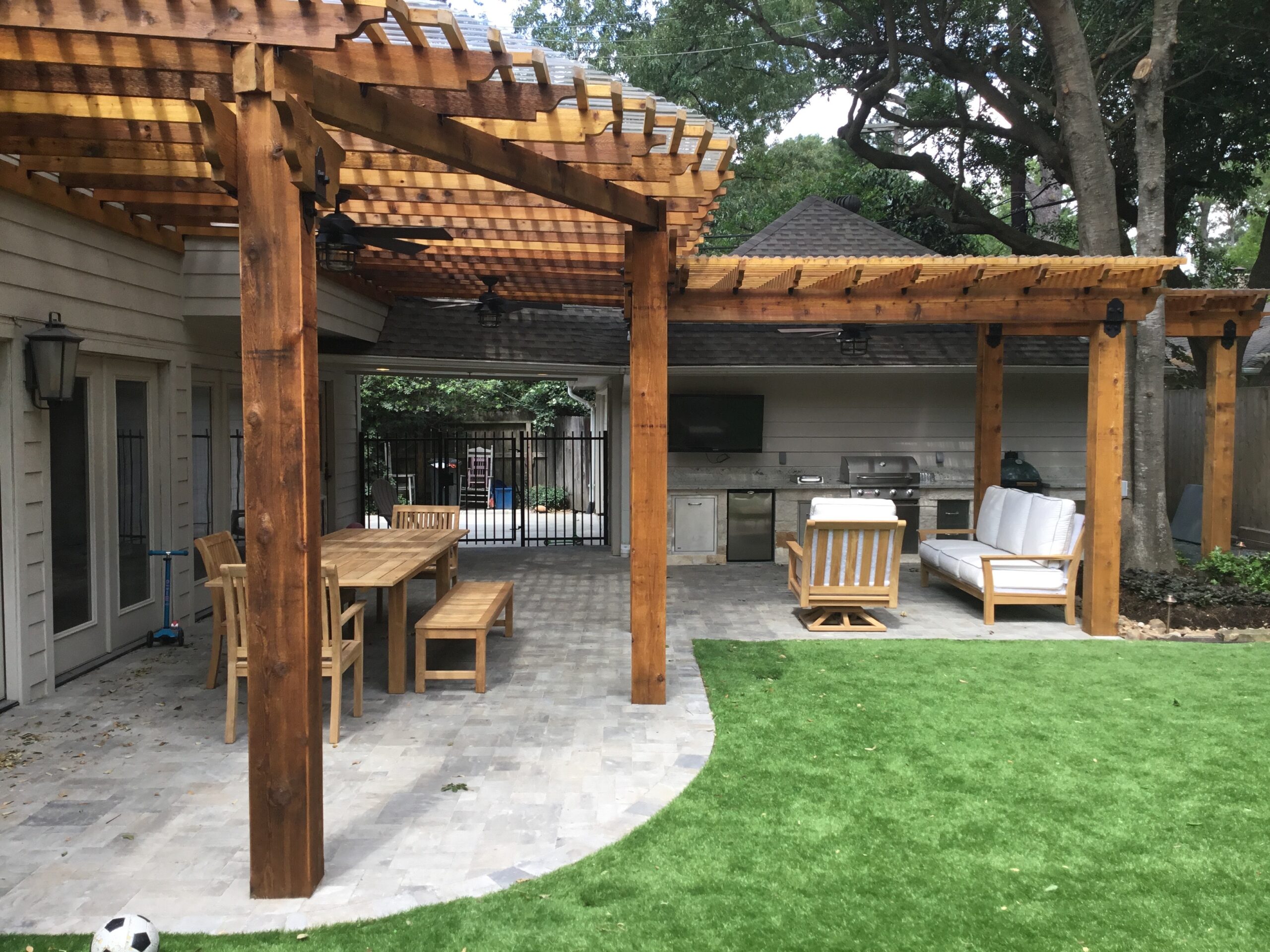 MikeBallIrrigation-BelgardPatioPavers-Pergola-OutdoorKitchen-SyntheticTurf-OutdoorPlayset(9)